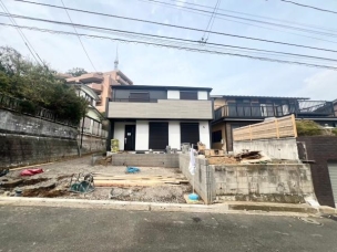 横浜市南区永田山王台　新築一戸建全2棟　1号棟